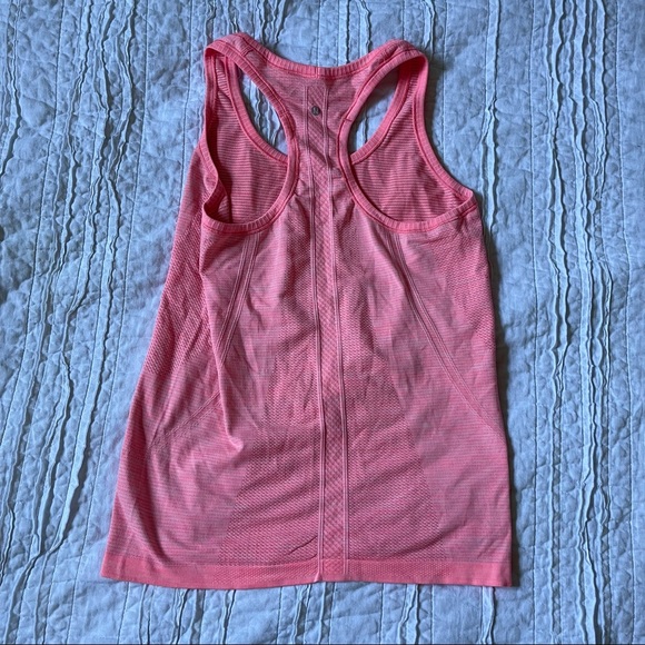 Lululemon Swiftly tech tank top! - Picture 3 of 4